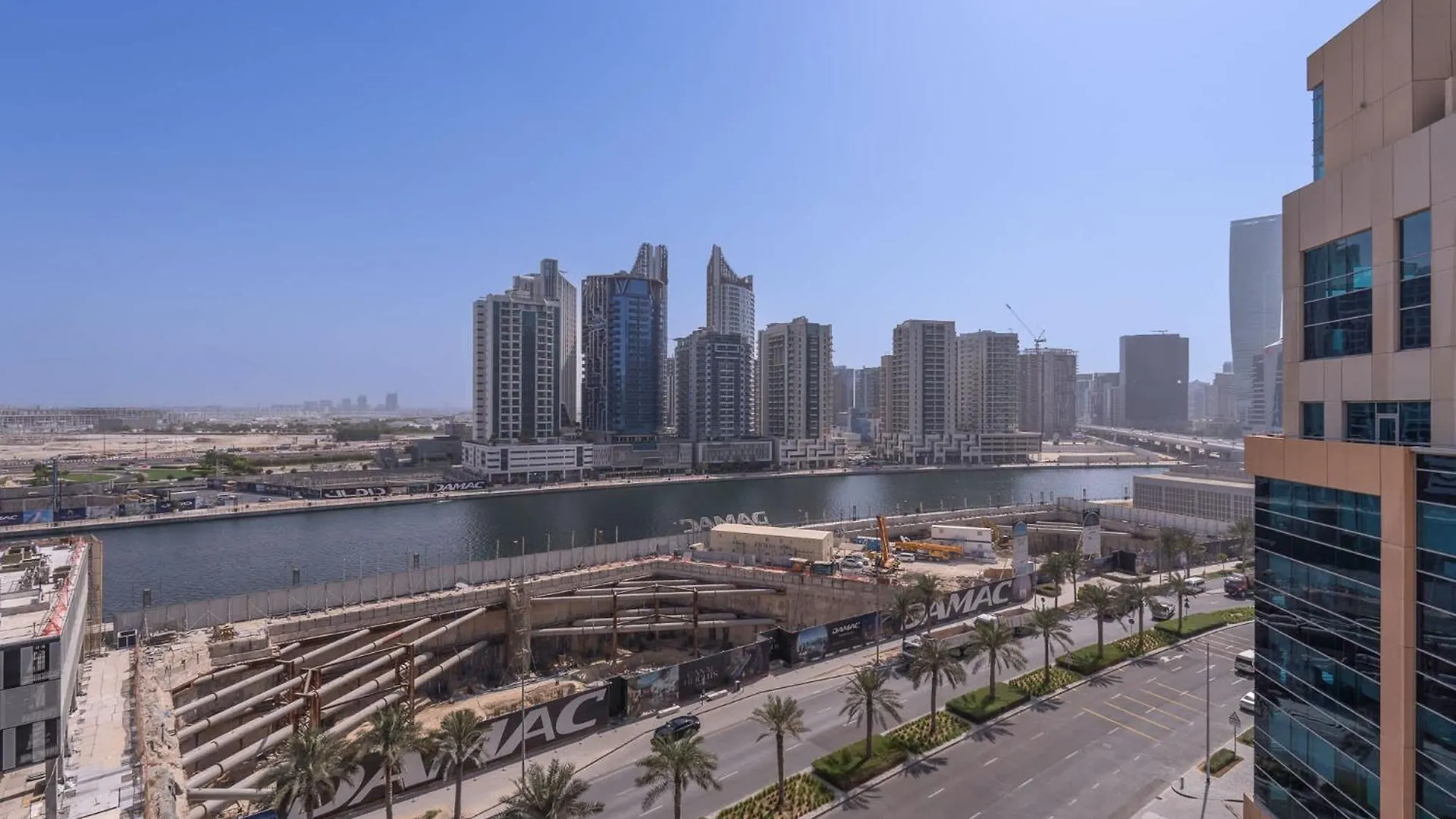 Glorious Studio With Easy City Access In Bay Square 9, Business Bay Dubai Apartment